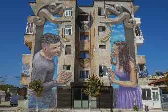 Graffiti on a block of flats