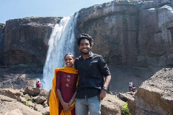 Friends made at Athirappilly waterfalls