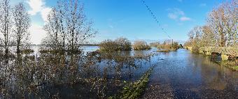 Floods at Sutton-in-the-Isle